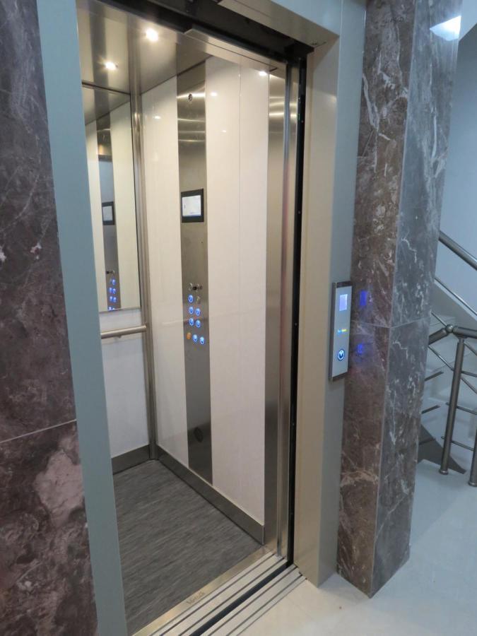 Aquamarine Sea Front Apartments - First Floor マルサスカーラ エクステリア 写真